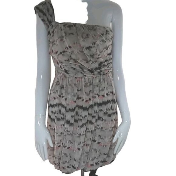BCBGeneration Dresses & Skirts - BCBGeneration Mini Dress size 6 gray black pink
